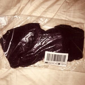 NWT victoria secret bra 34DD